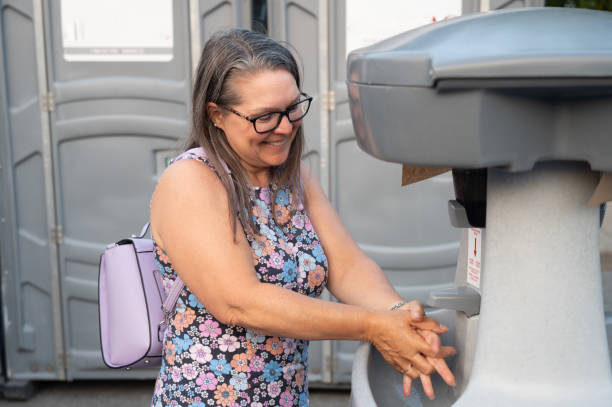 Best Porta potty rental near me  in Griffith, IN